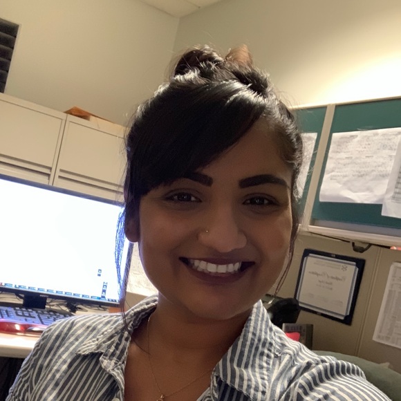 Meet your Posher, Michelle - Picture 1 of 1